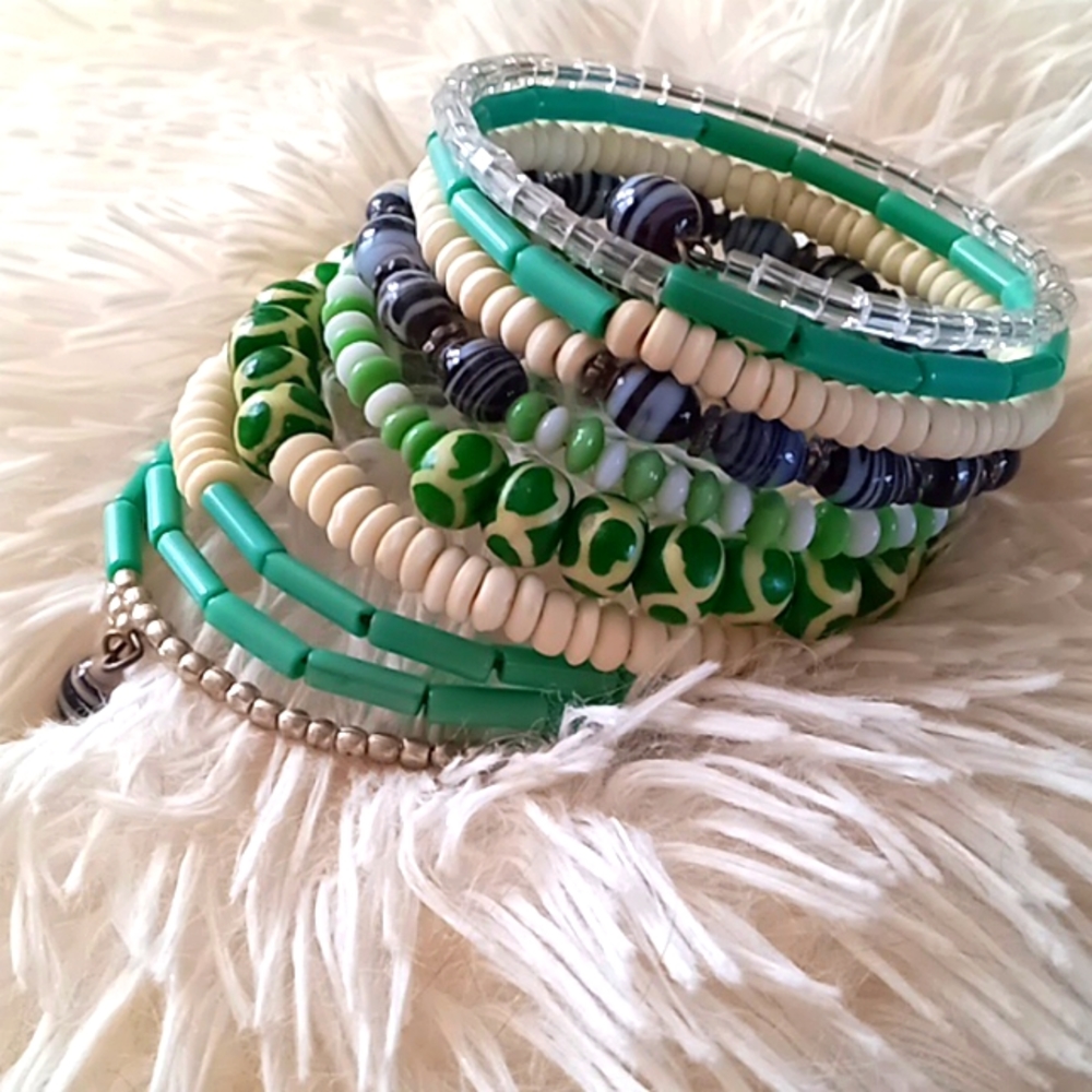 Women's Multi-color Coil Bracelet